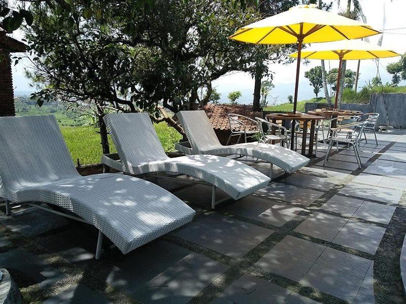 Bukit Alamanda Resort Garut Exterior photo