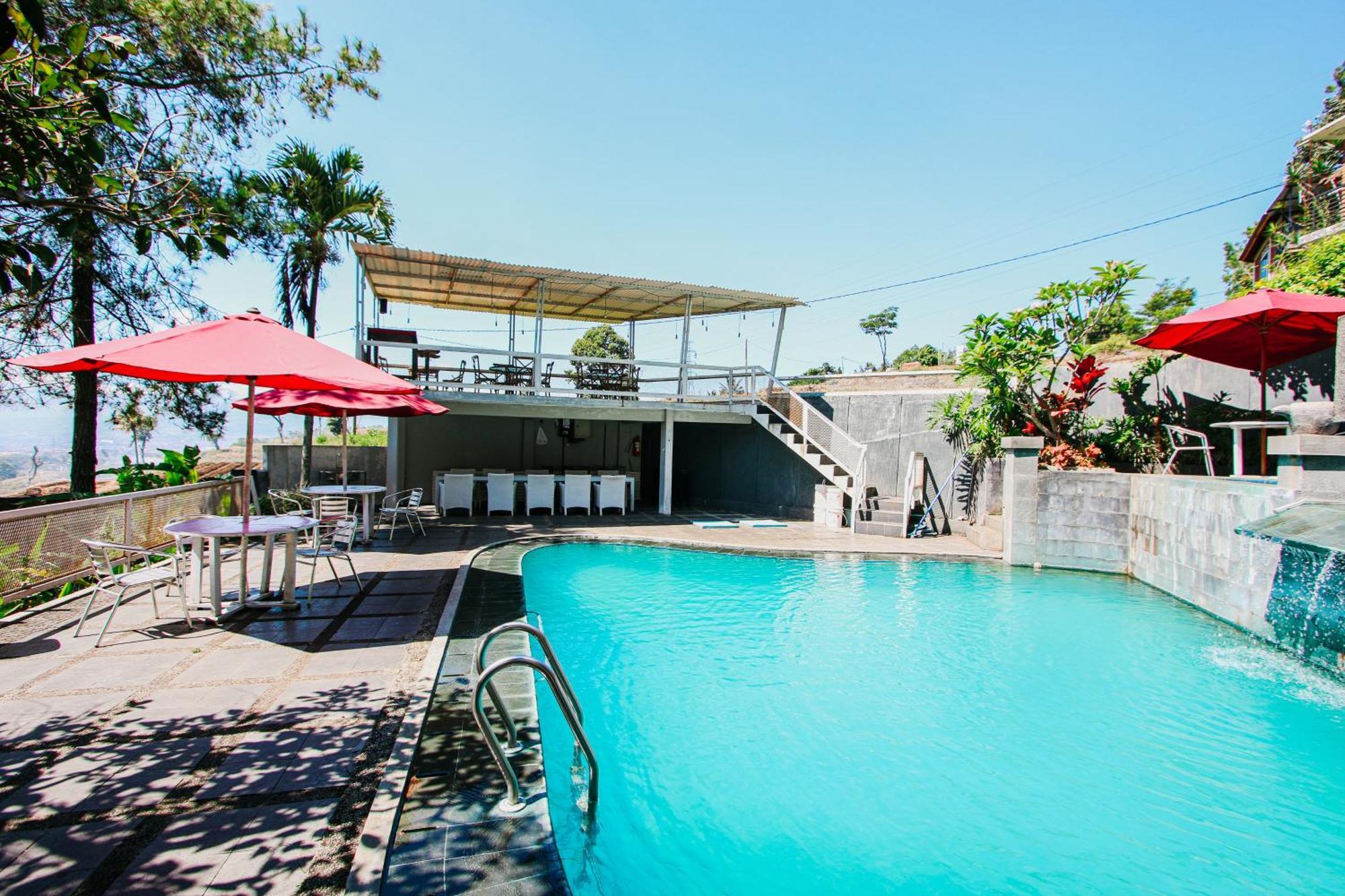 Bukit Alamanda Resort Garut Exterior photo