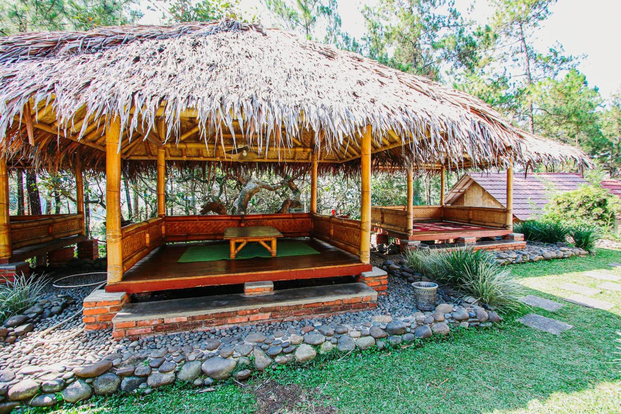 Bukit Alamanda Resort Garut Exterior photo